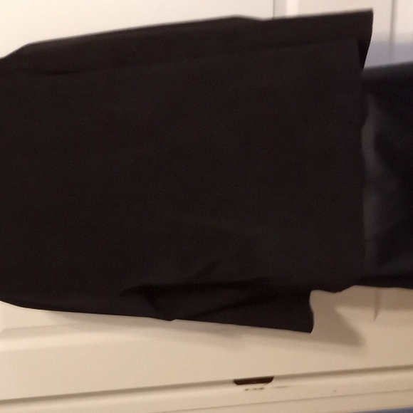 Black zip up womens jacket - Picture 3 of 6